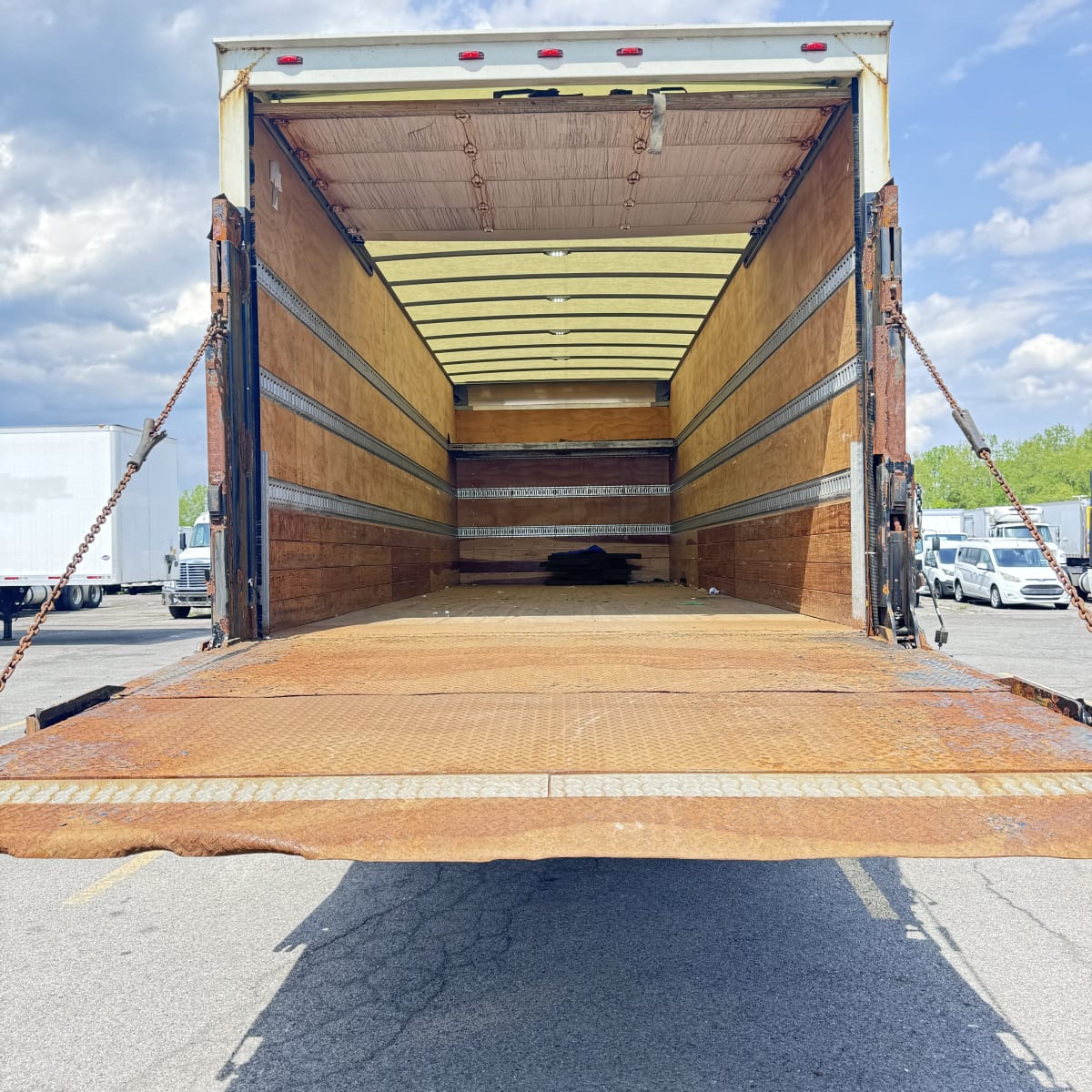 2019 Freightliner/Mercedes M2 106 839421