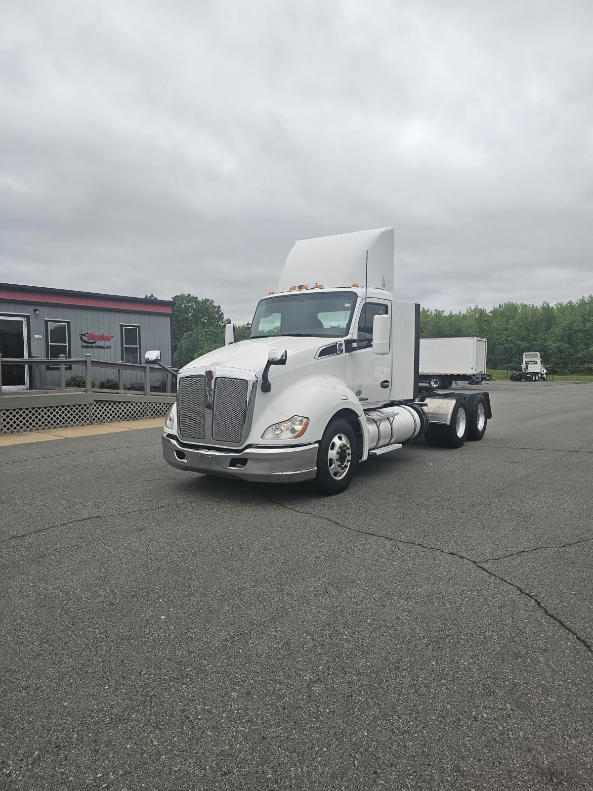 2019 Kenworth Trucks T680 840120