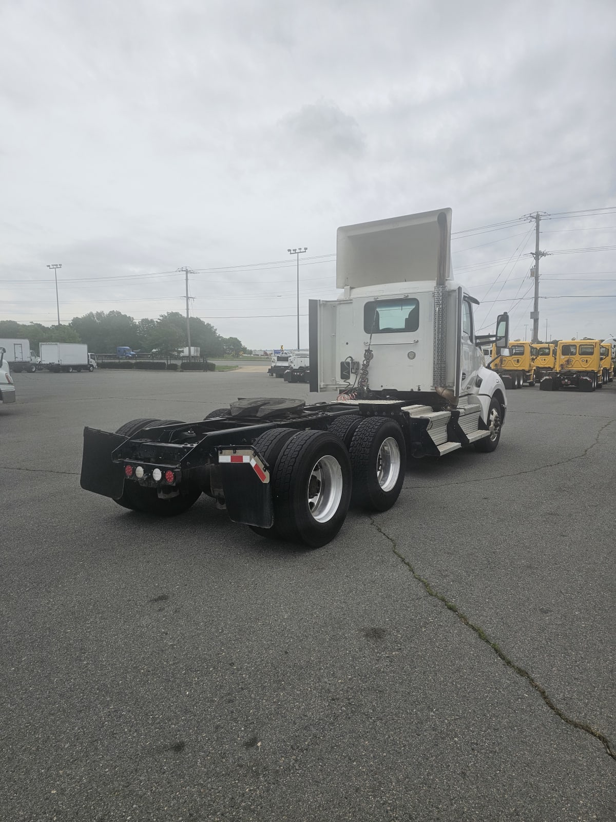 2019 Kenworth Trucks T680 840123