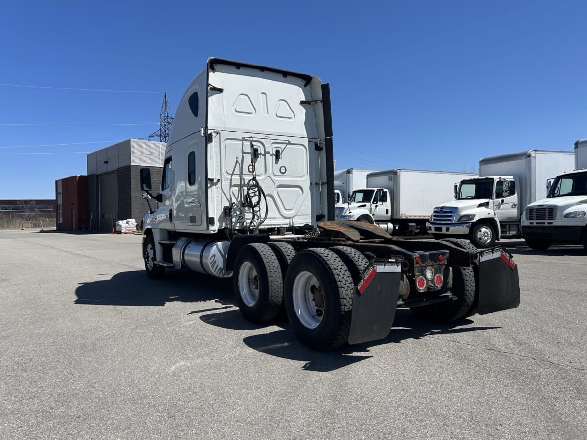 2019 Freightliner/Mercedes CASCADIA 125 840124