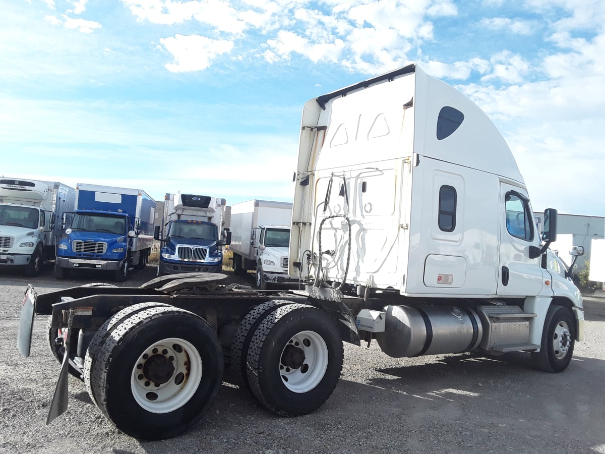 2019 Freightliner/Mercedes CASCADIA 125 840135