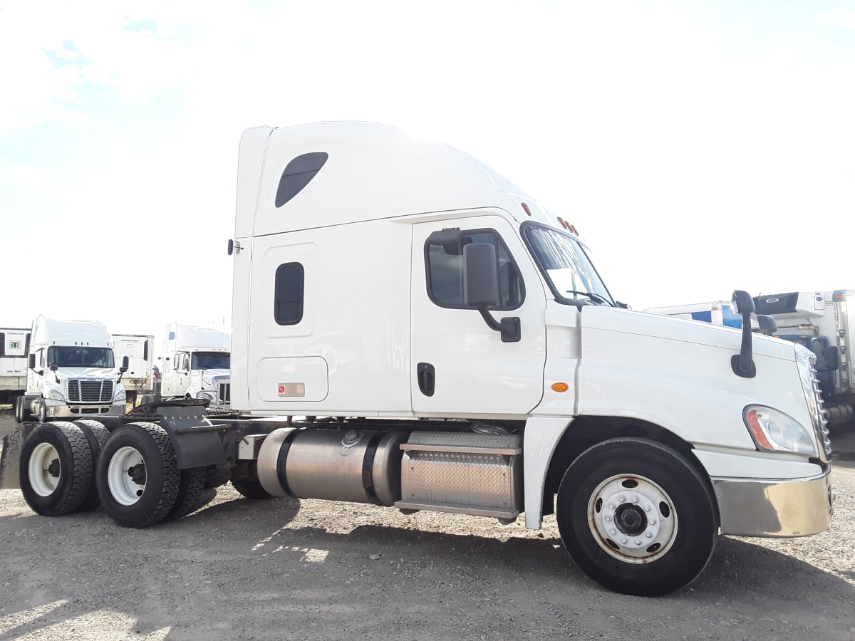 2019 Freightliner/Mercedes CASCADIA 125 840135