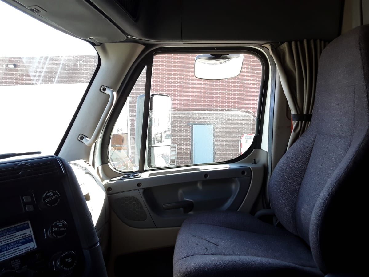 2019 Freightliner/Mercedes CASCADIA 125 840245