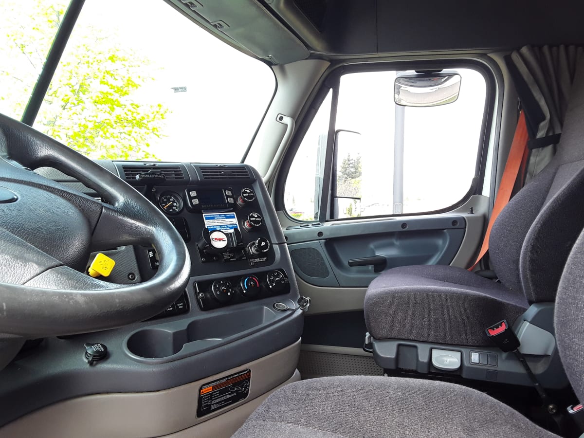 2019 Freightliner/Mercedes CASCADIA 125 840380