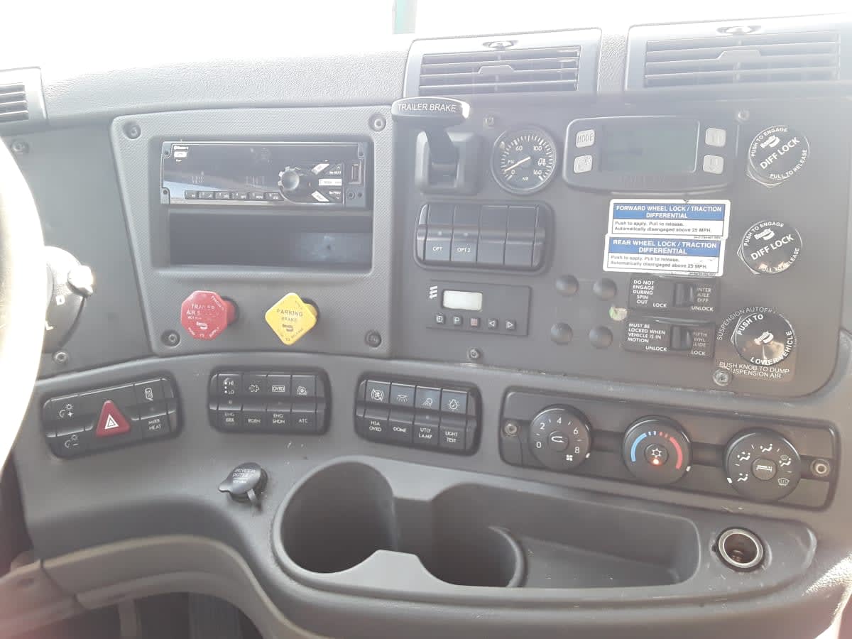 2019 Freightliner/Mercedes CASCADIA 125 840384