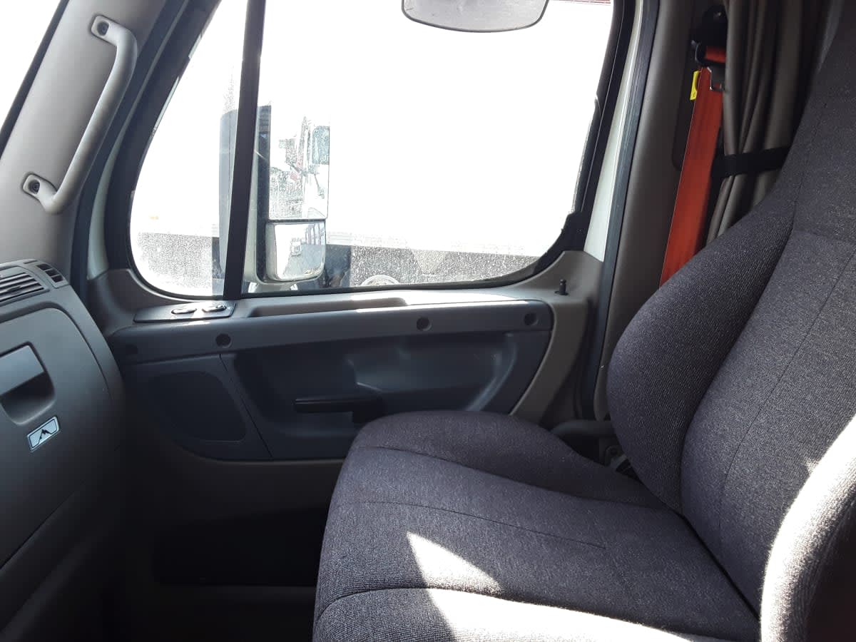 2019 Freightliner/Mercedes CASCADIA 125 840384