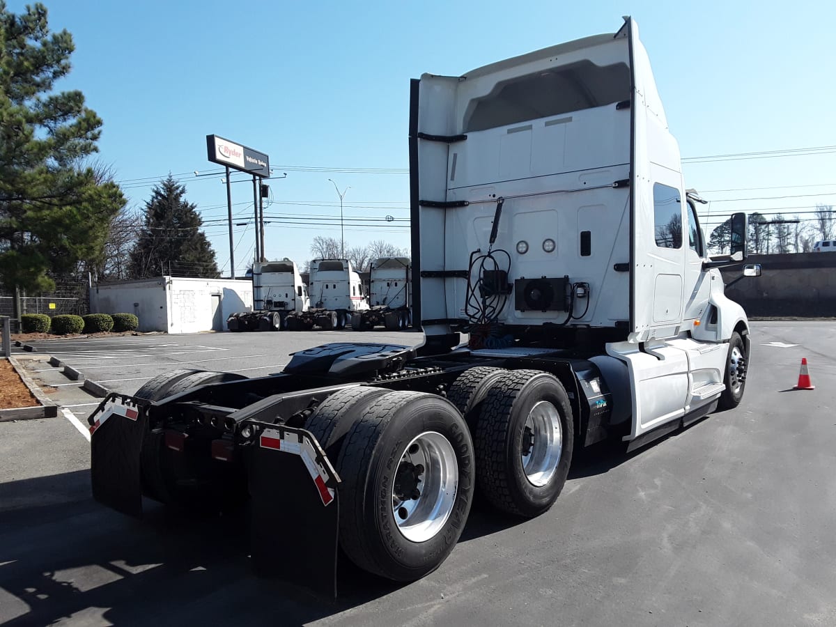 2019 Navistar International LT625 SLPR CAB 840493