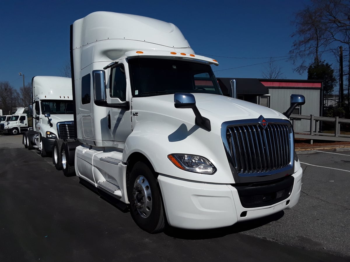 2019 Navistar International LT625 SLPR CAB 840493