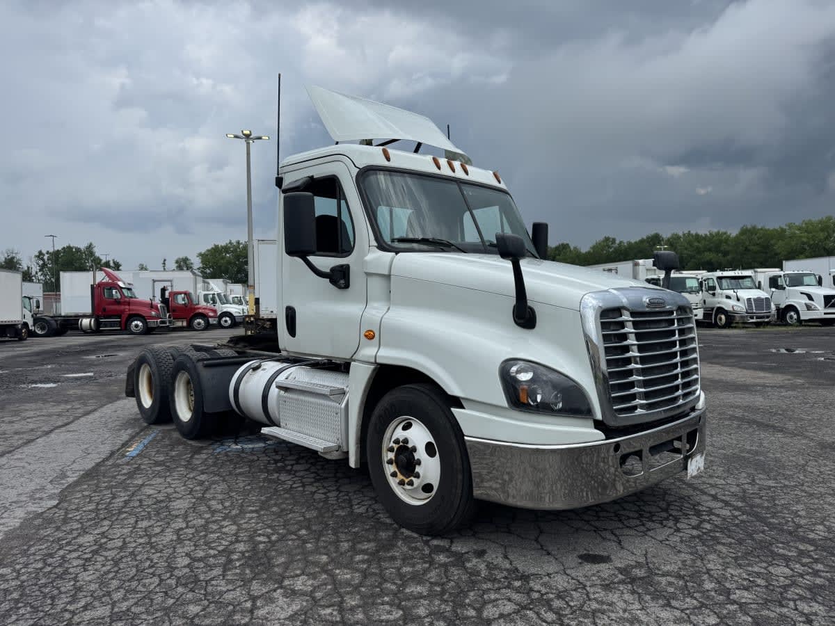 2019 Freightliner - image 2