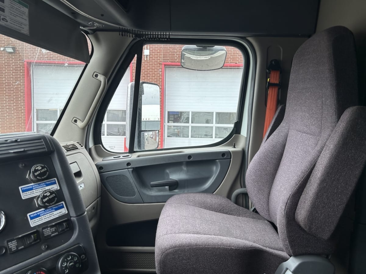 2019 Freightliner/Mercedes CASCADIA 125 840619