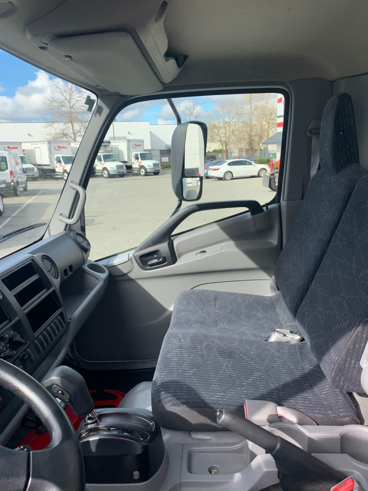 2019 Hino HINO 195 840642