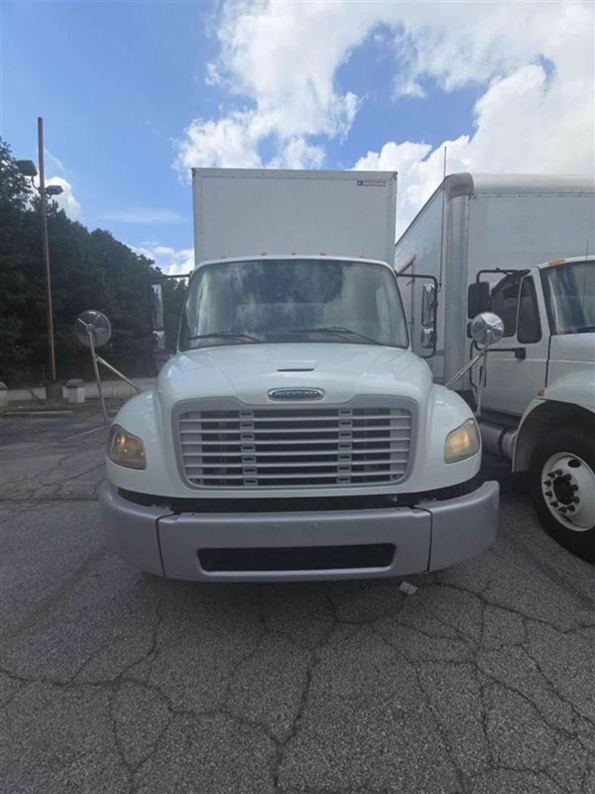 2019 Freightliner M2 106 841081