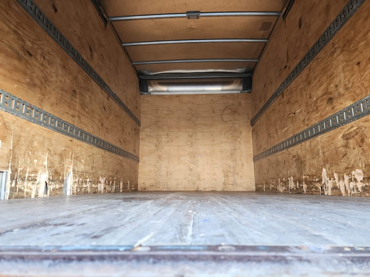 2019 Hino HINO 195 841226