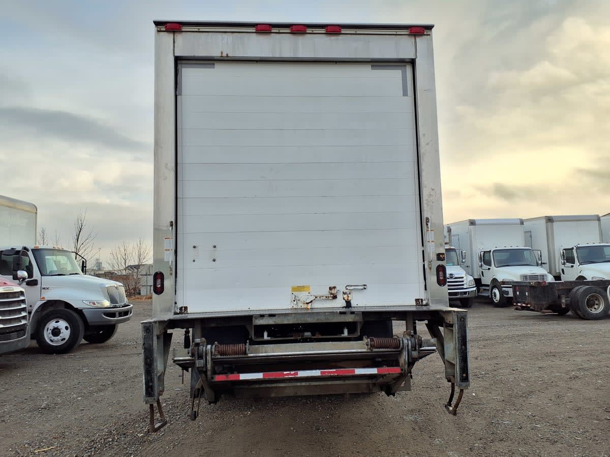 2019 Freightliner/Mercedes M2 106 841230