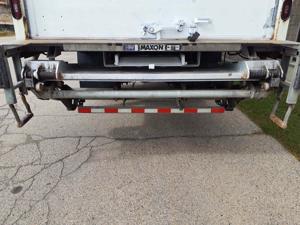 2019 Freightliner M2 106 841286
