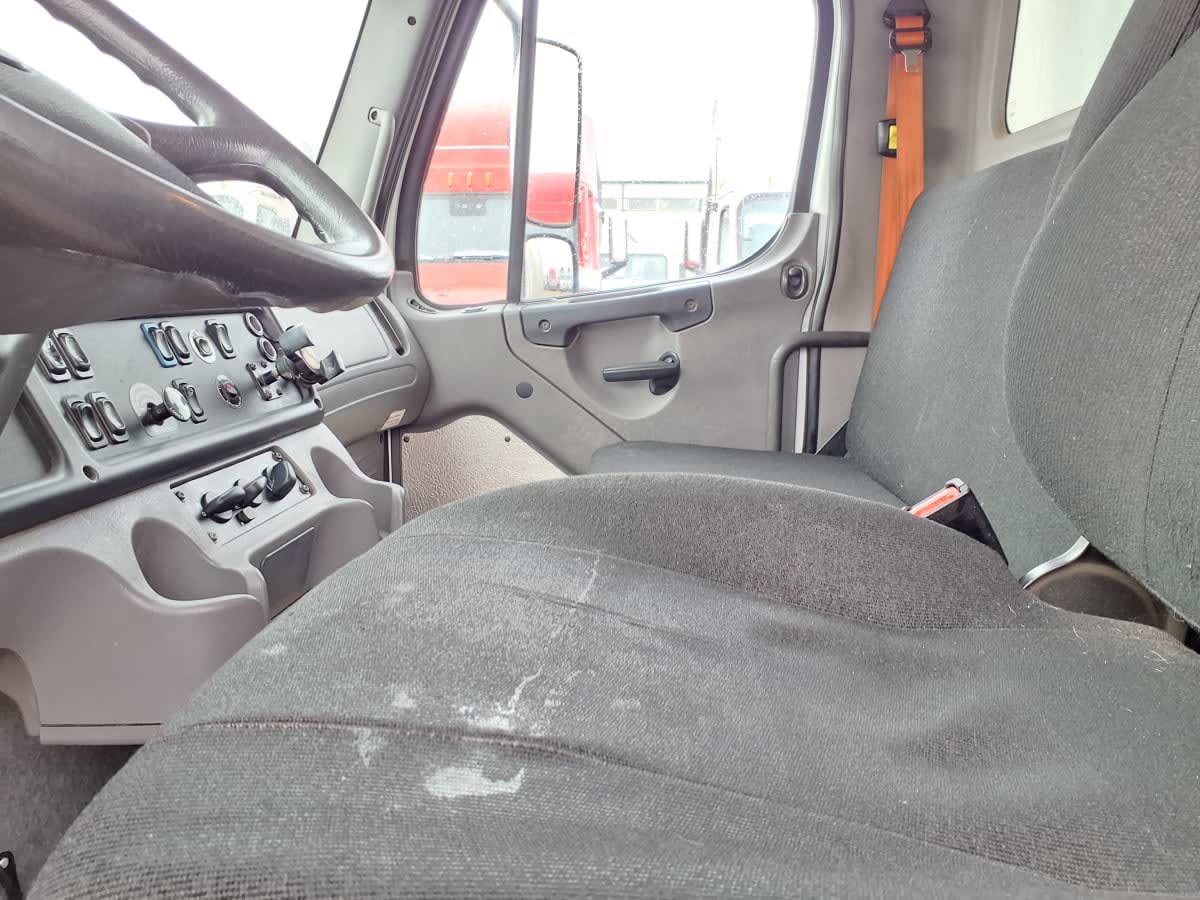 2019 Freightliner/Mercedes M2 106 841375