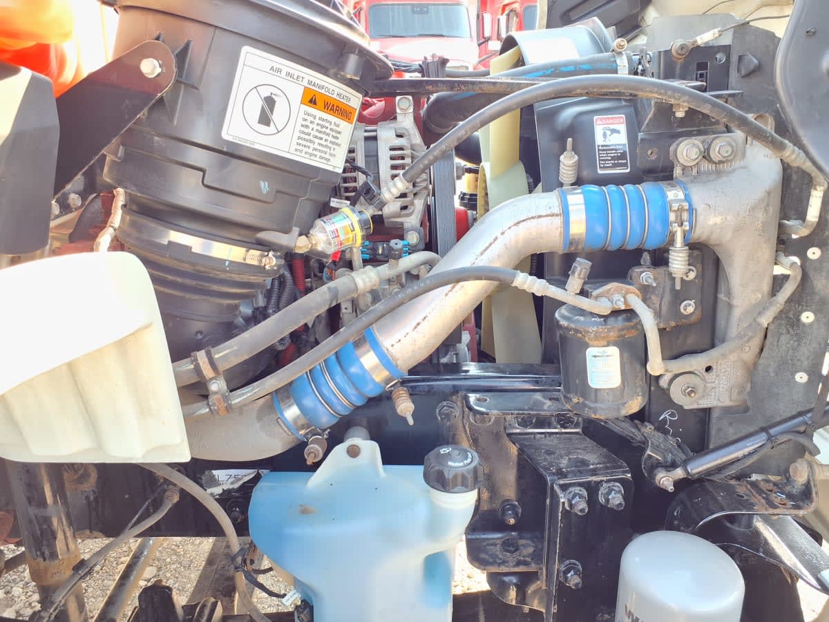 2019 Freightliner M2 106 841779