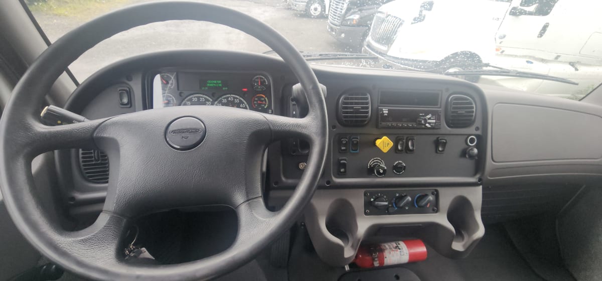 2019 Freightliner/Mercedes M2 106 842696