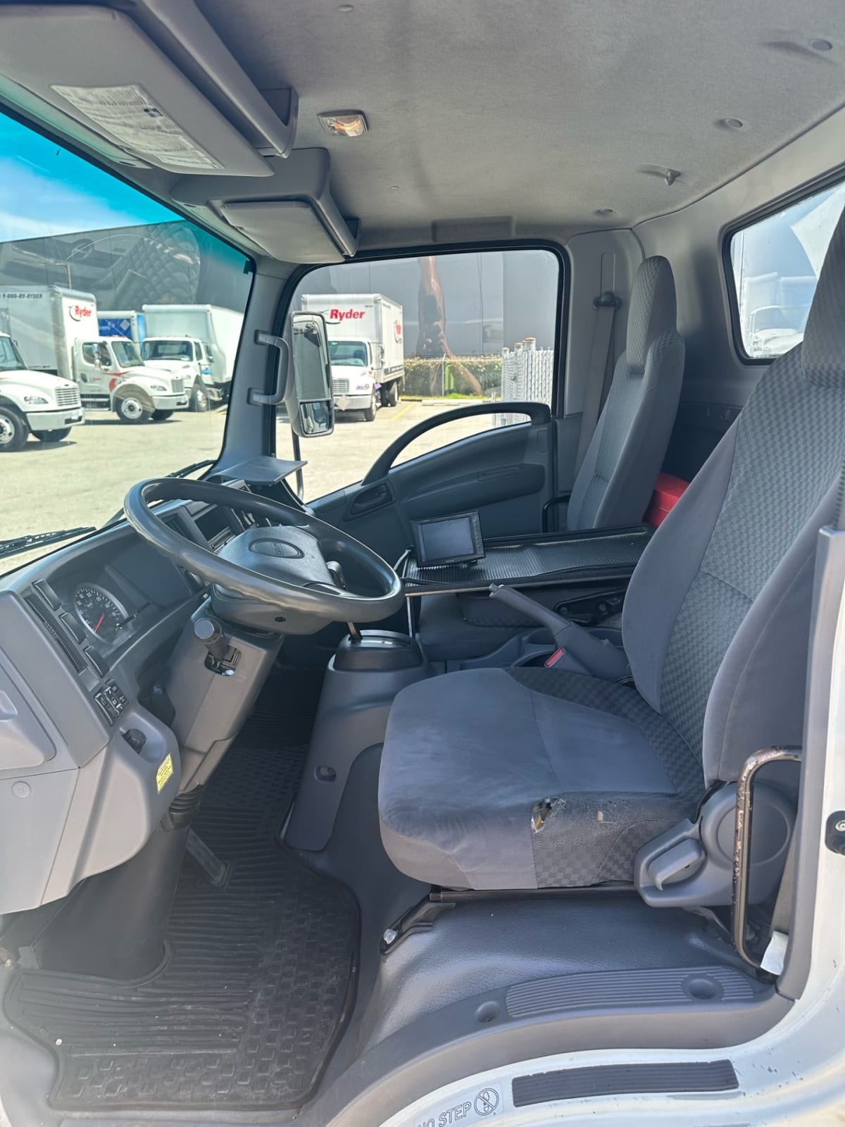 2013 Isuzu NPR 842853