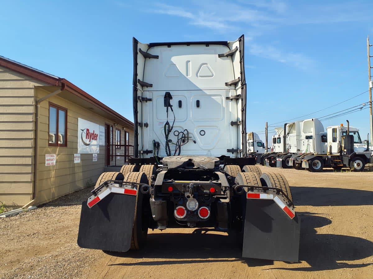 2019 Freightliner - image 5