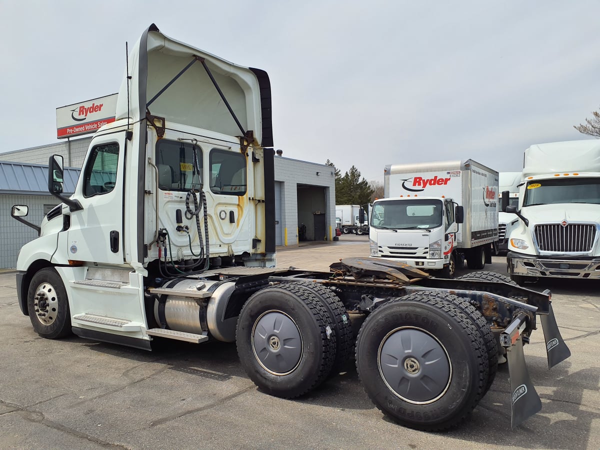 2019 Freightliner/Mercedes NEW CASCADIA PX12664 843931