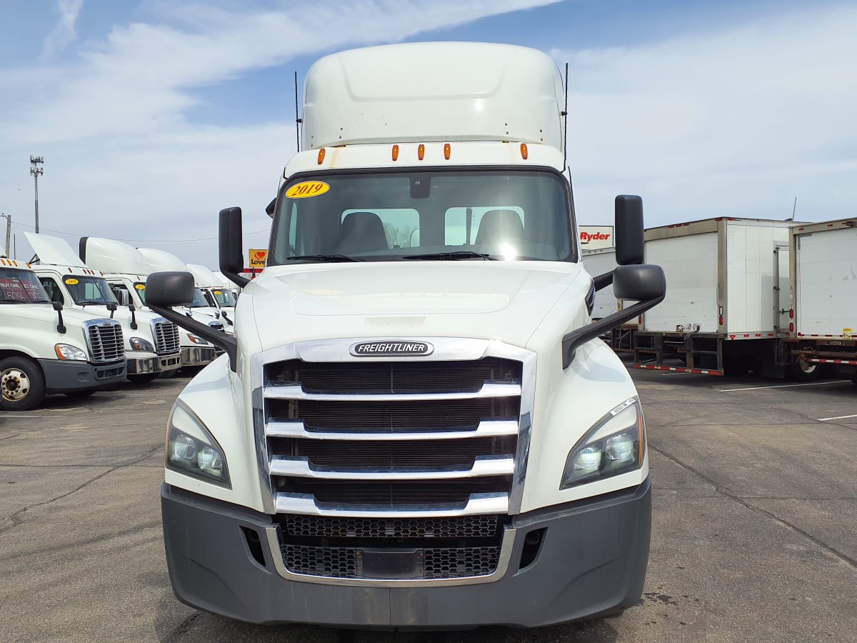 2019 Freightliner/Mercedes NEW CASCADIA PX12664 843931