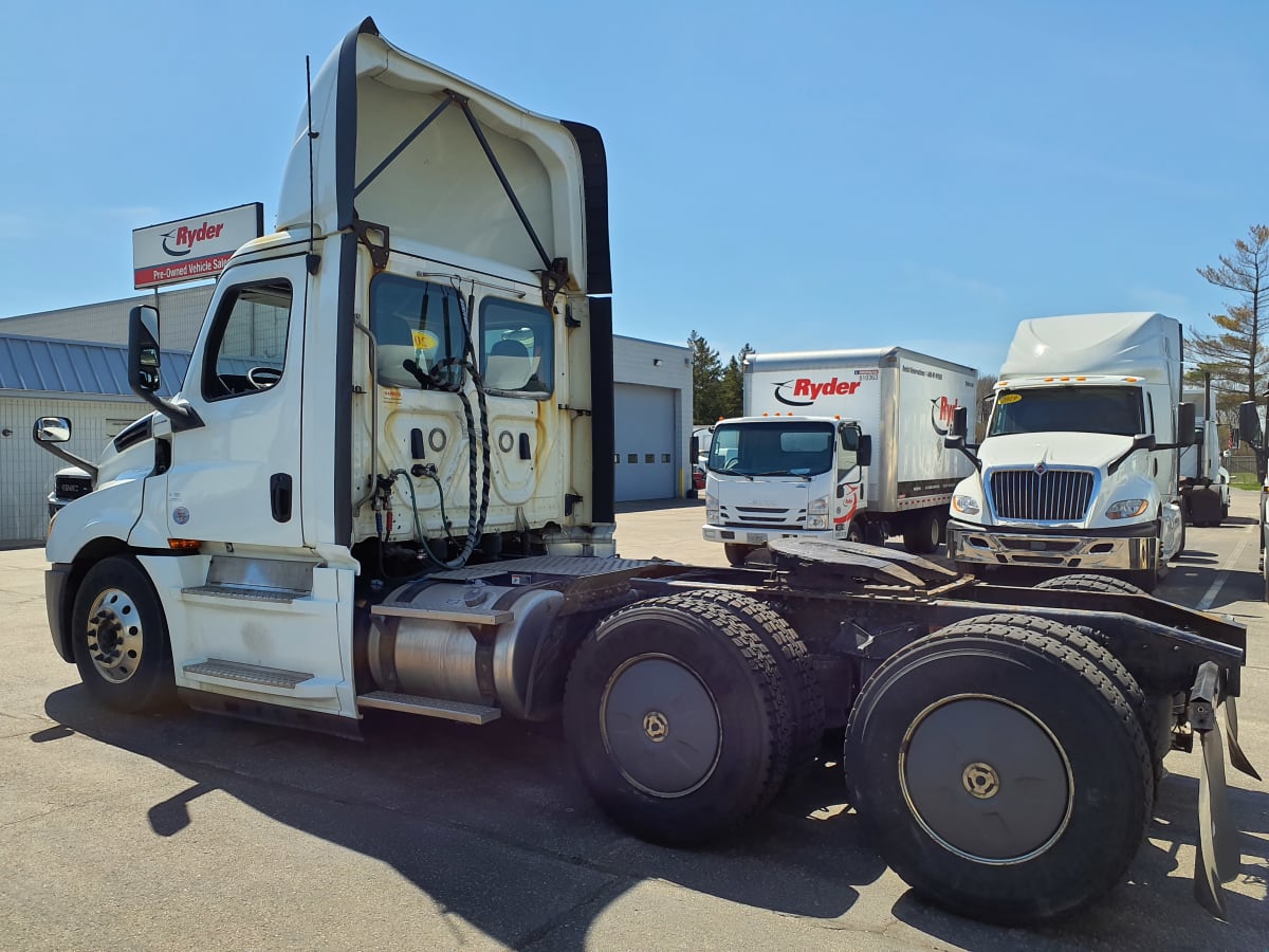 2019 Freightliner/Mercedes NEW CASCADIA PX12664 843932
