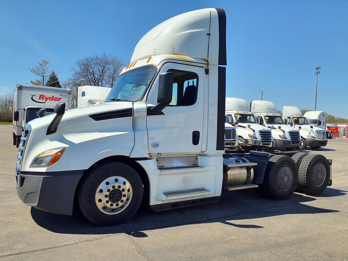 2019 Freightliner/Mercedes NEW CASCADIA PX12664 843932