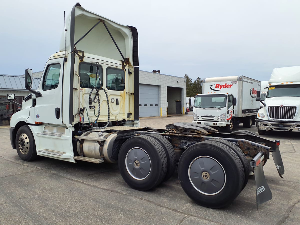 2019 Freightliner/Mercedes NEW CASCADIA PX12664 843934