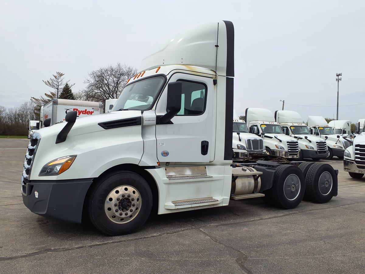 2019 Freightliner/Mercedes NEW CASCADIA PX12664 843934