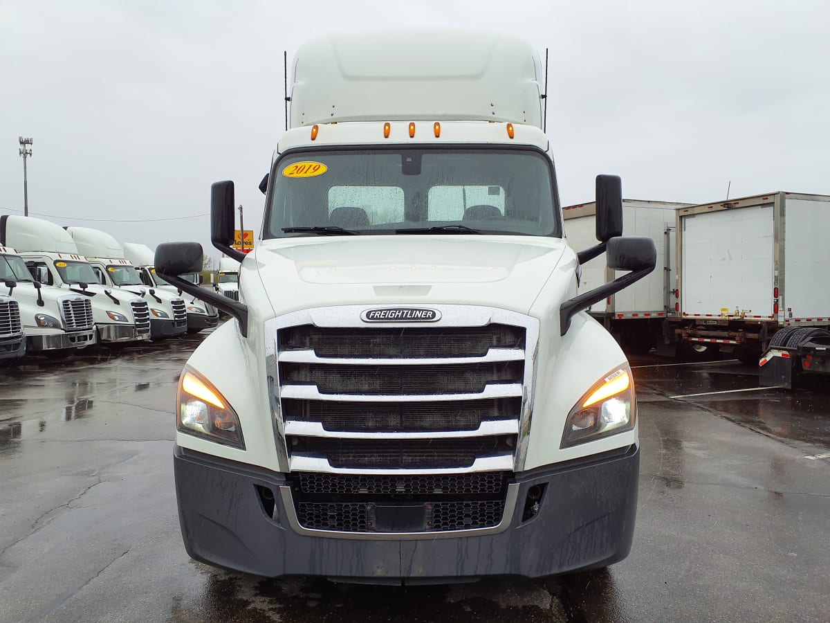 2019 Freightliner/Mercedes NEW CASCADIA PX12664 843936
