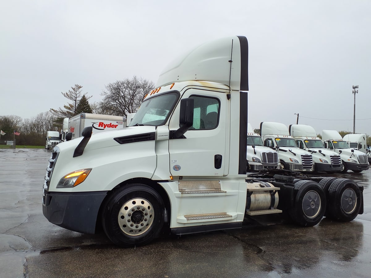 2019 Freightliner/Mercedes NEW CASCADIA PX12664 843936