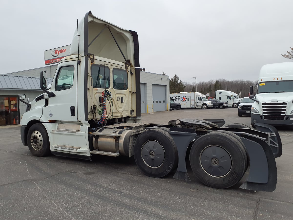 2019 Freightliner/Mercedes NEW CASCADIA PX12664 843937