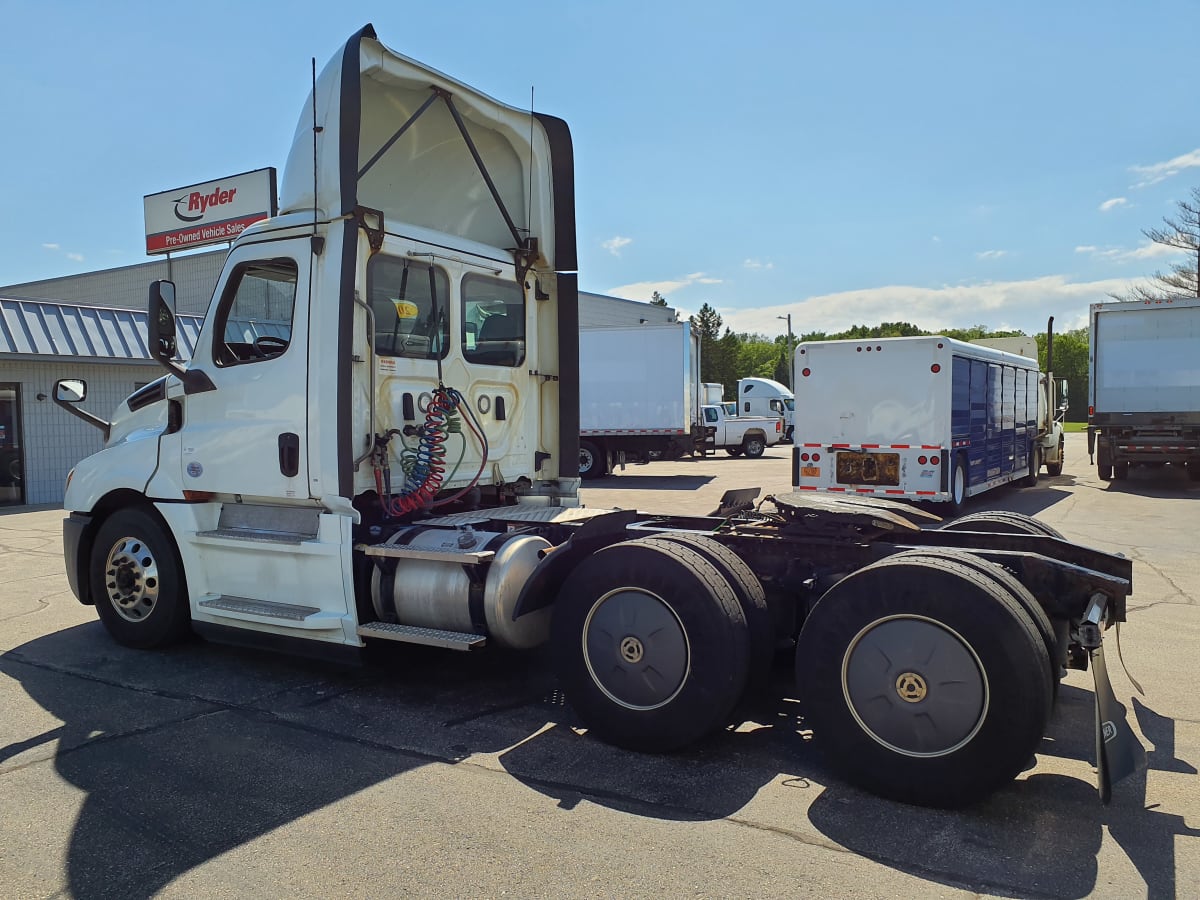 2019 Freightliner/Mercedes NEW CASCADIA PX12664 843938