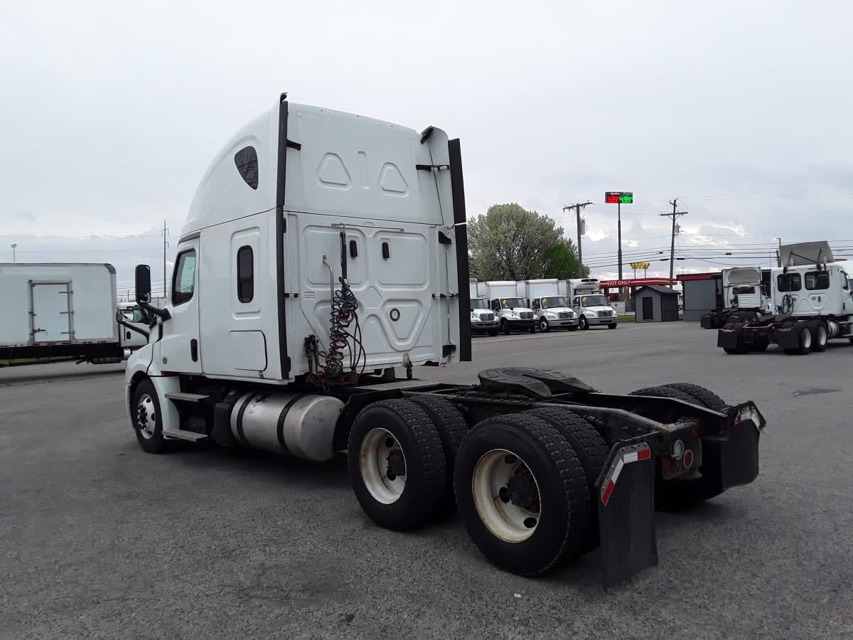 2020 Freightliner/Mercedes NEW CASCADIA PX12664 843943