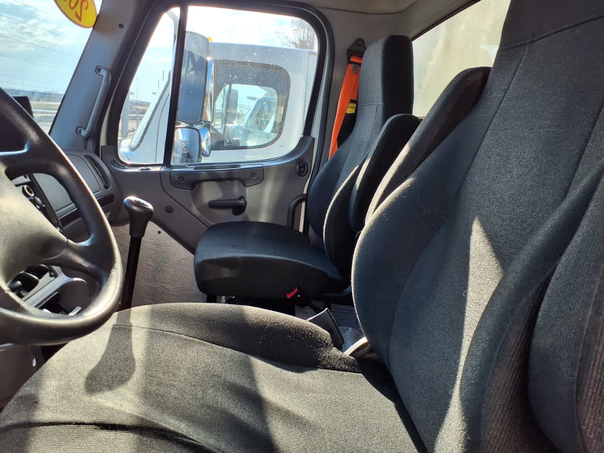 2019 Freightliner/Mercedes M2 106 843947