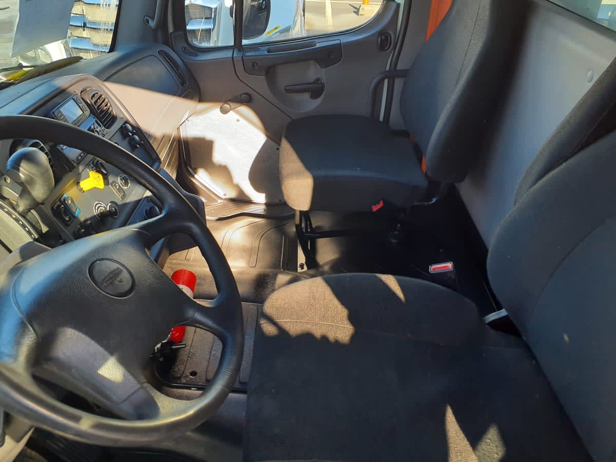 2019 Freightliner/Mercedes M2 106 844087