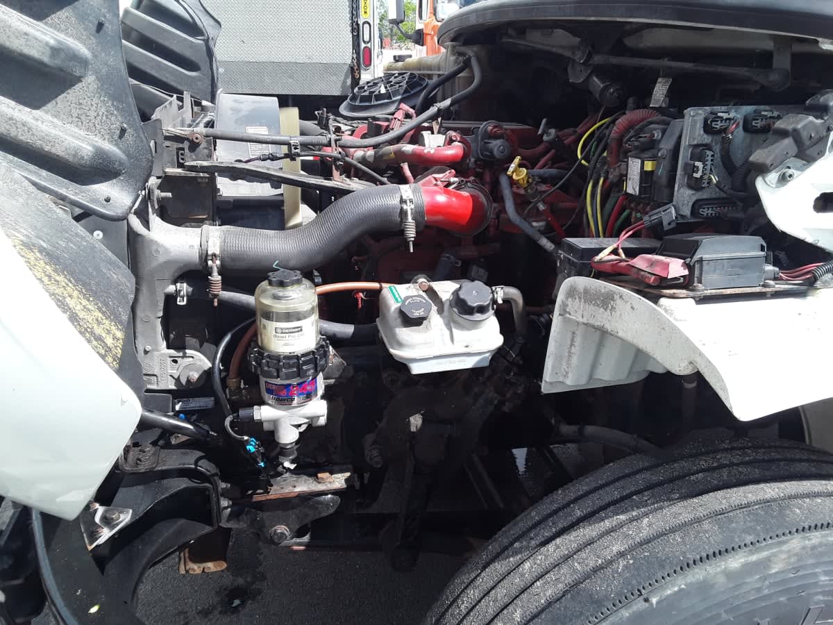 2019 Freightliner M2 106 844691