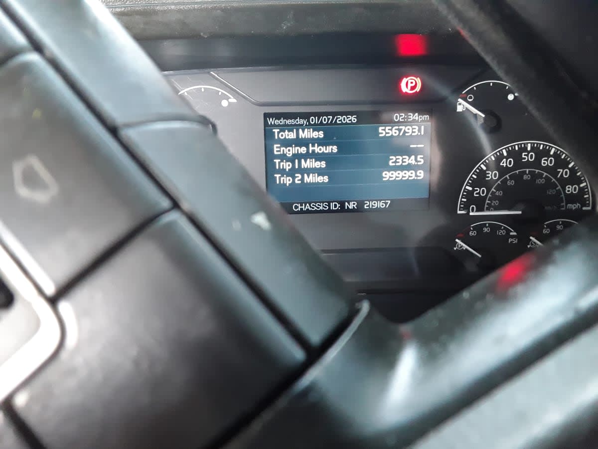 2019 Volvo VNL64T-760 845111