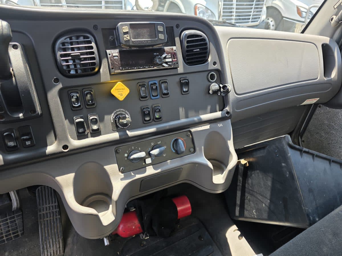 2019 Freightliner/Mercedes M2 106 849250