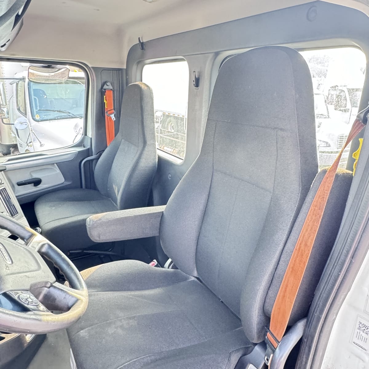 2019 Freightliner/Mercedes NEW CASCADIA PX12664 859551