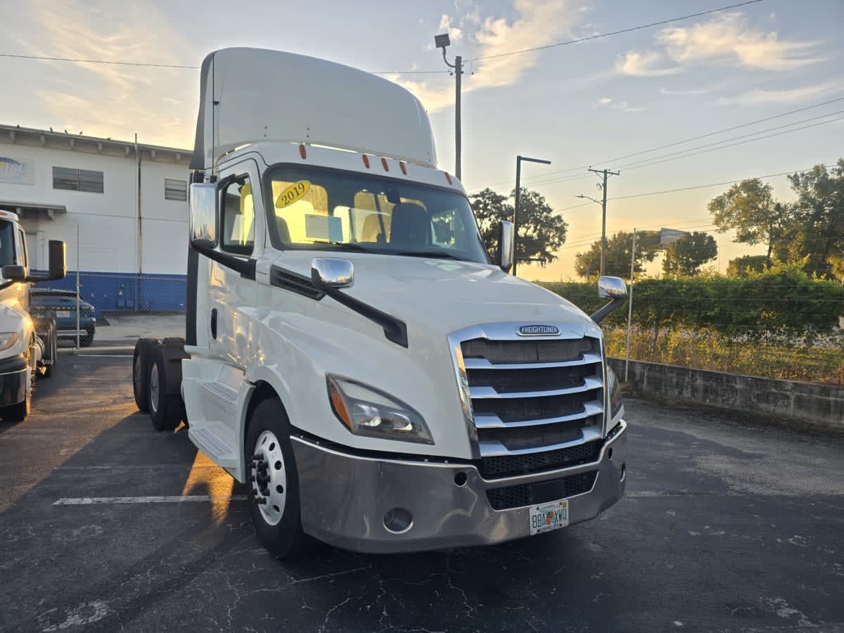 2019 Freightliner/Mercedes NEW CASCADIA PX12664 859561 2019 Freightliner/Mercedes NEW CASCADIA PX12664 859561
