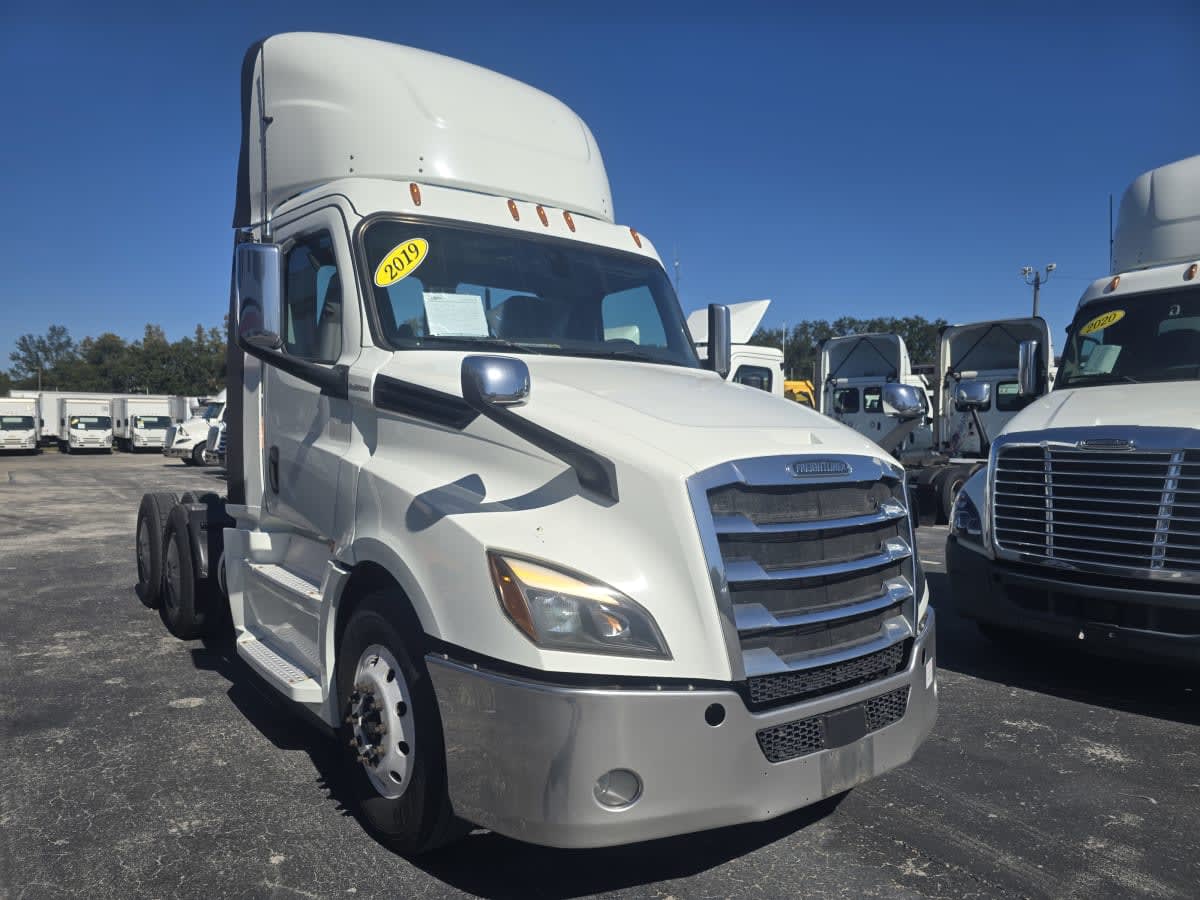 2019 Freightliner/Mercedes NEW CASCADIA PX12664 859562