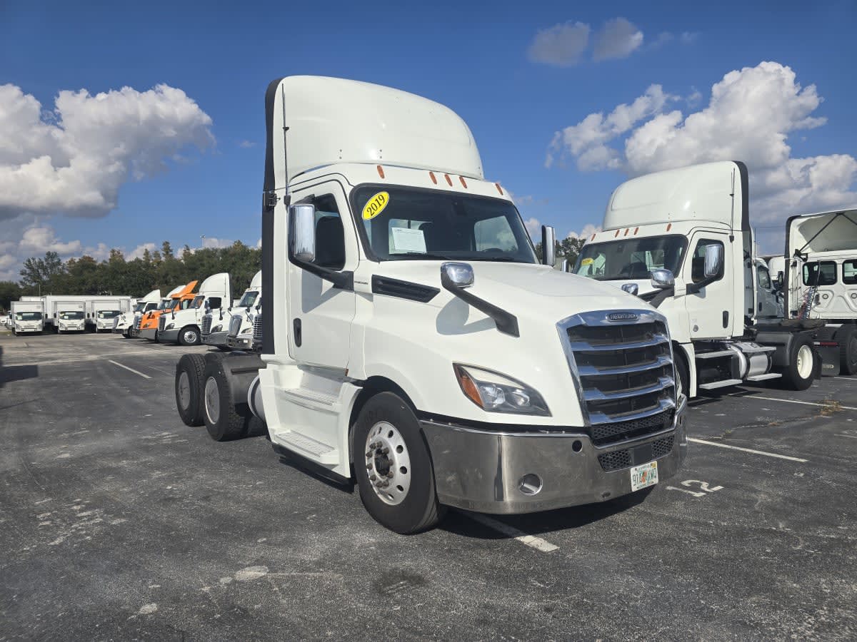 2019 Freightliner/Mercedes NEW CASCADIA PX12664 859564