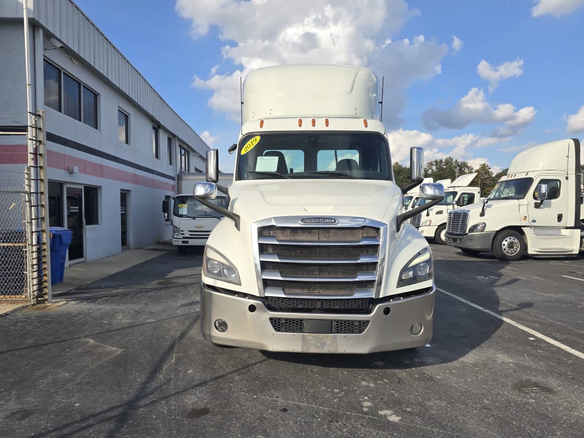 2019 Freightliner/Mercedes NEW CASCADIA PX12664 859571