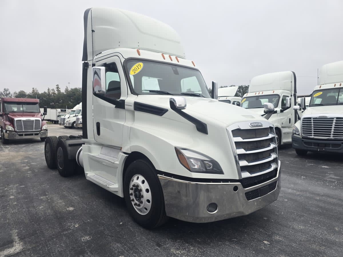 2019 Freightliner/Mercedes NEW CASCADIA PX12664 859574 2019 Freightliner/Mercedes NEW CASCADIA PX12664 859574