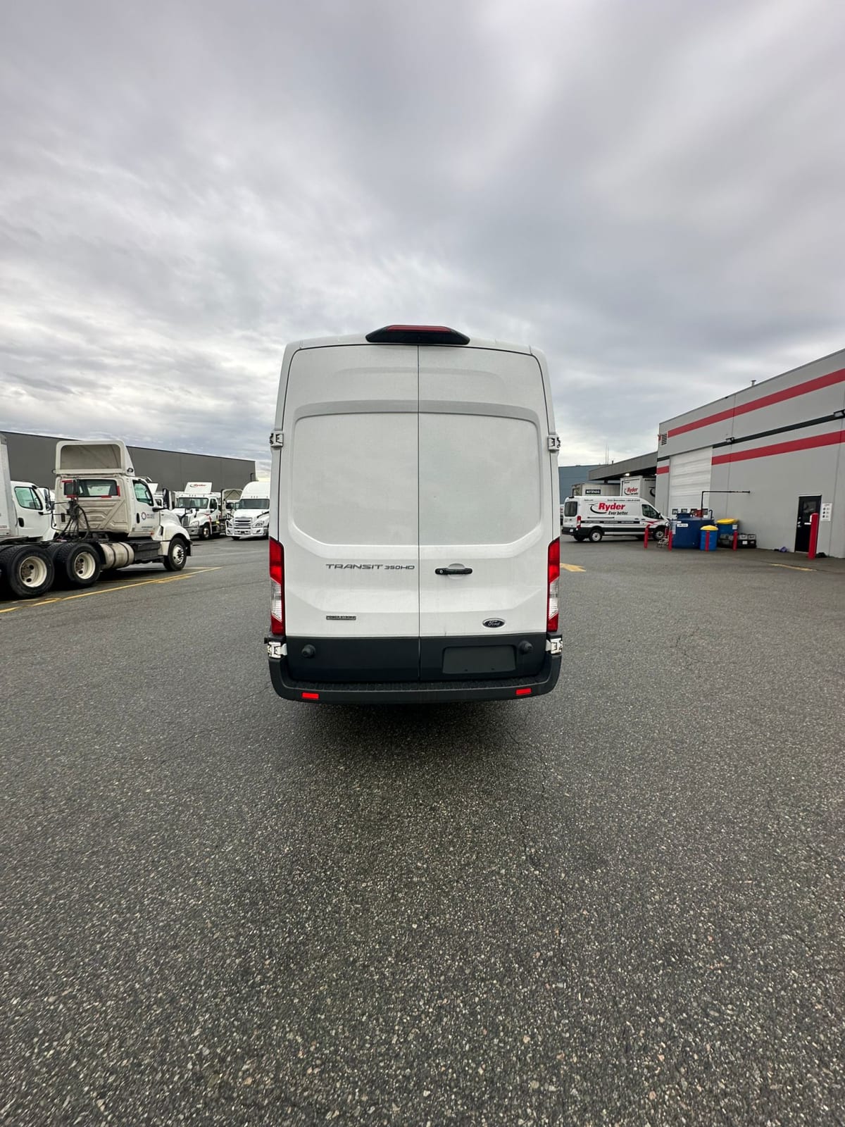 2018 Ford Motor Company TRANSIT 350 HI ROOF 859651