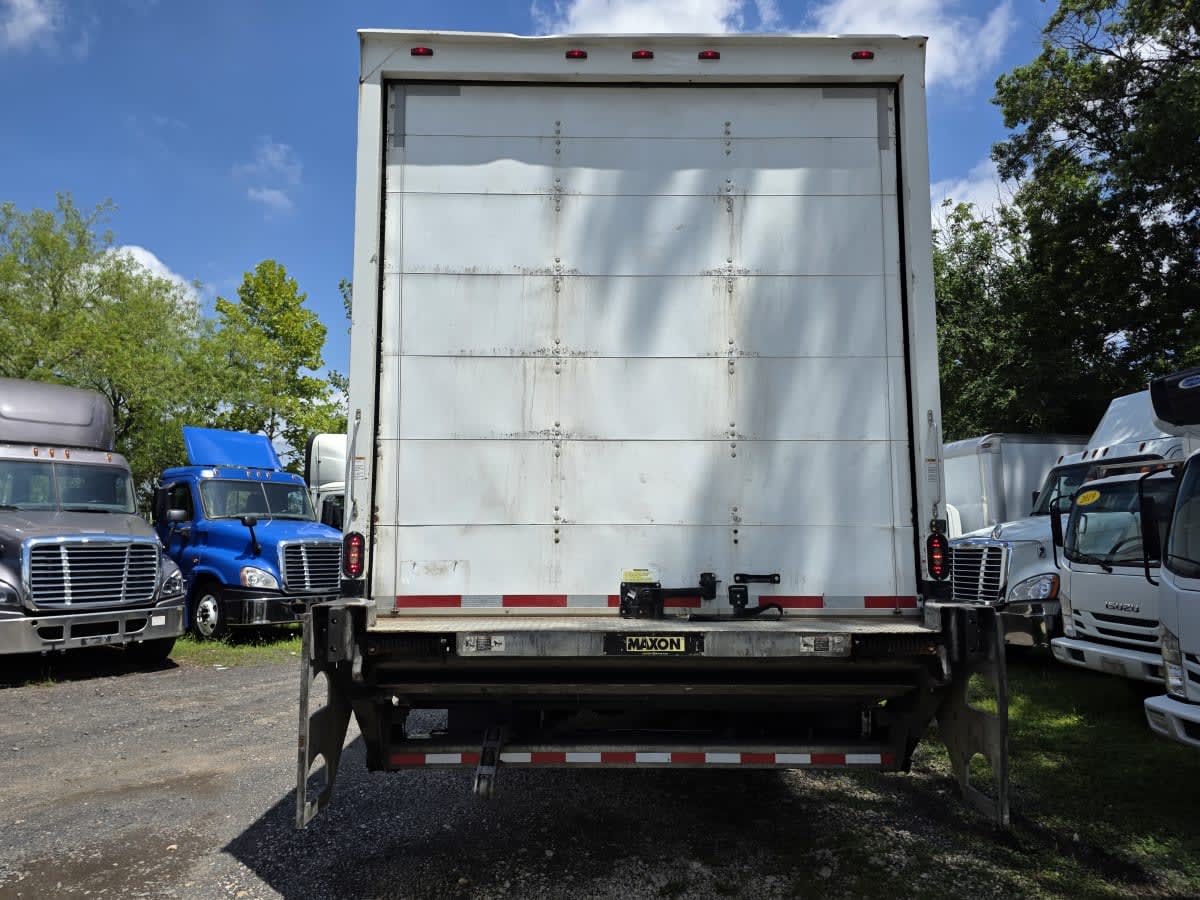 2019 Freightliner M2 106 860237