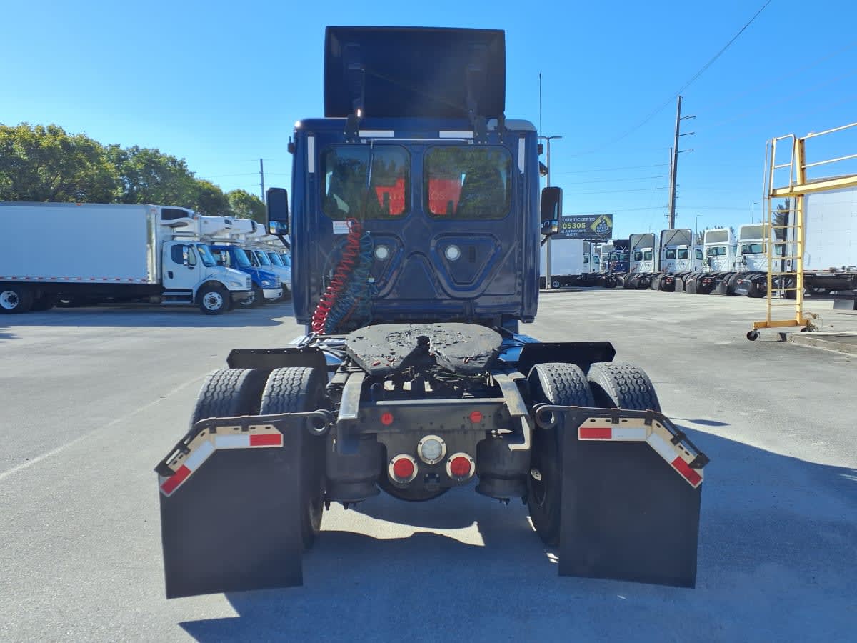 2019 Freightliner - image 5