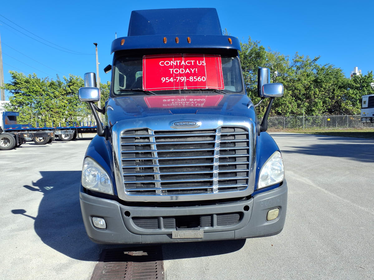 2019 Freightliner - image 2